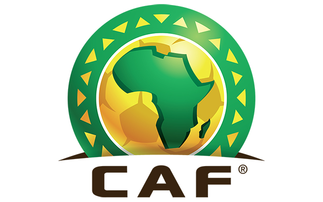 الاتحاد الإفريقي يخطر الأهلي بــ «حكّام» مباراة القطن